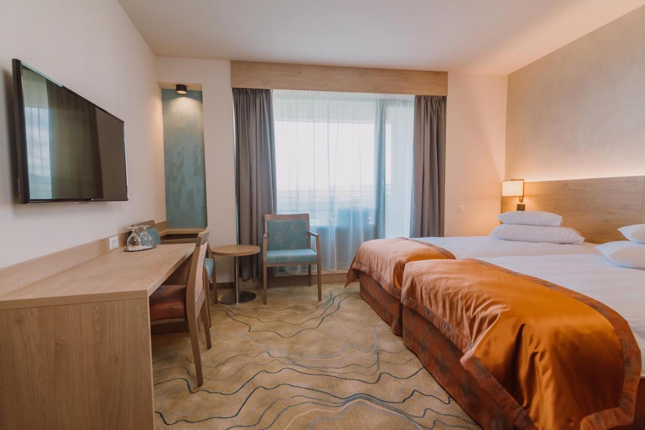 Hotel Ensana Ursina 3*